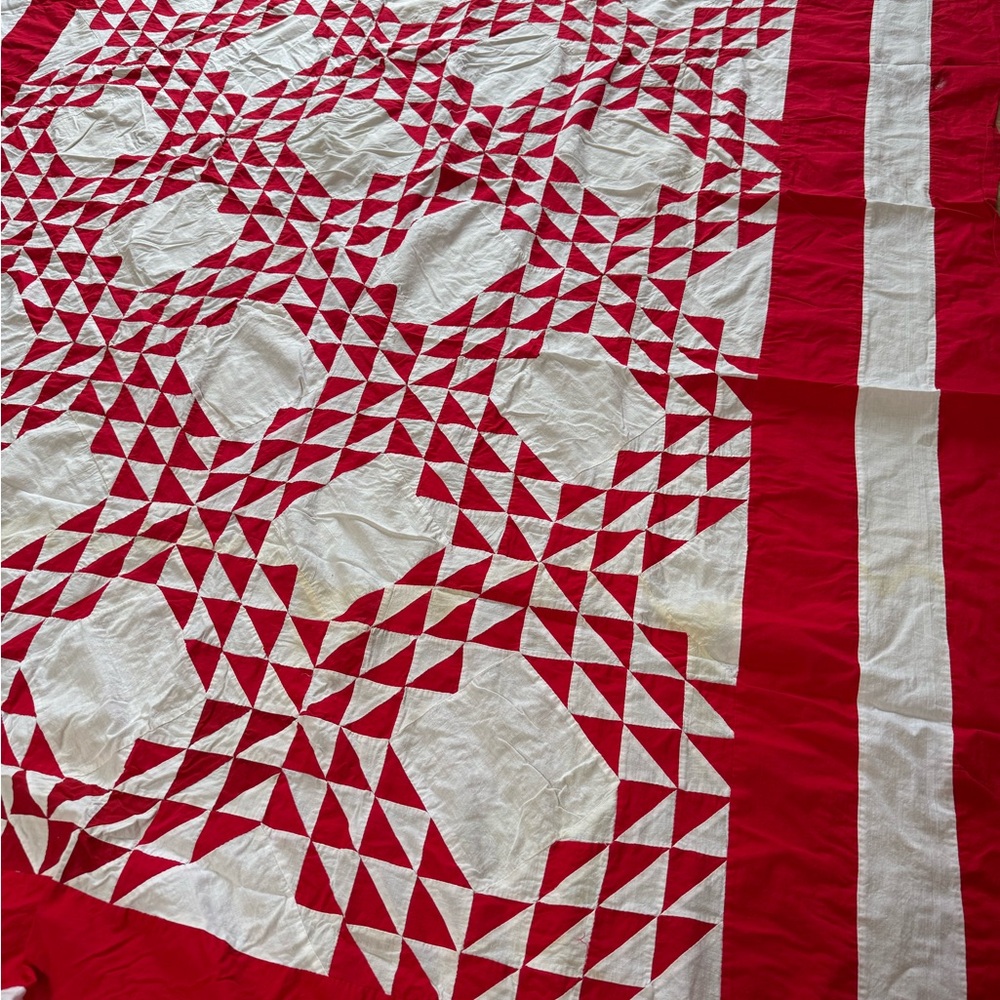 Antique 1930s Red And White Ocean Waves Quilt Top - Picture 5 of 14